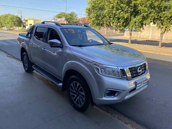 NISSAN FRONTIER 2.3 16V TURBO DIESEL LE CD 4X4 AUTOMÁTICO